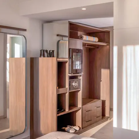 فندق Innside By Melia Bugibba 4*
